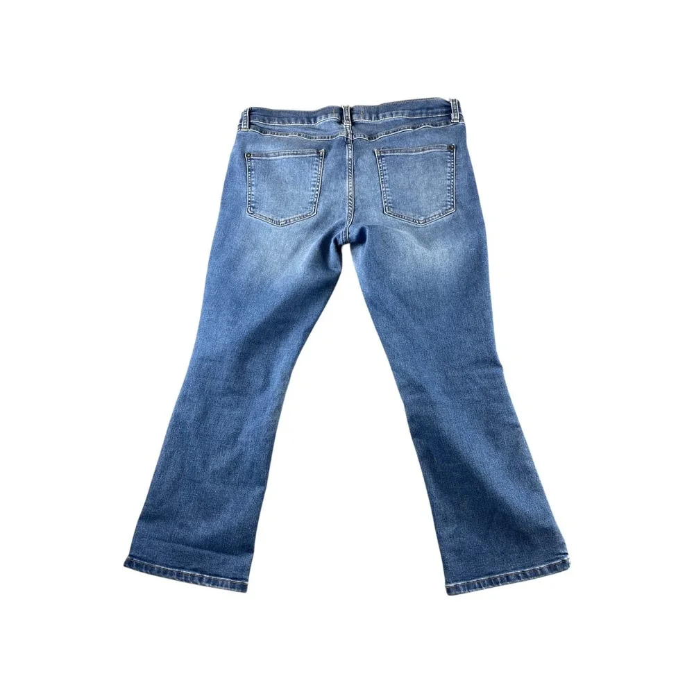 Free People Mid Rise Flare Jeans Medium Wash‎ Blue Denim Size 29